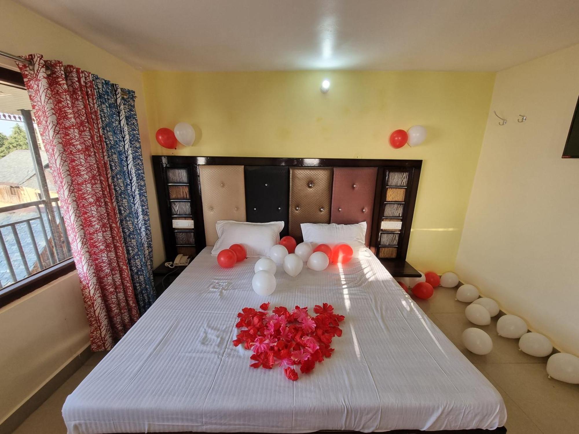 Forest Vibes Kalatop-Rooms And Restaurant Dalhousie Luaran gambar